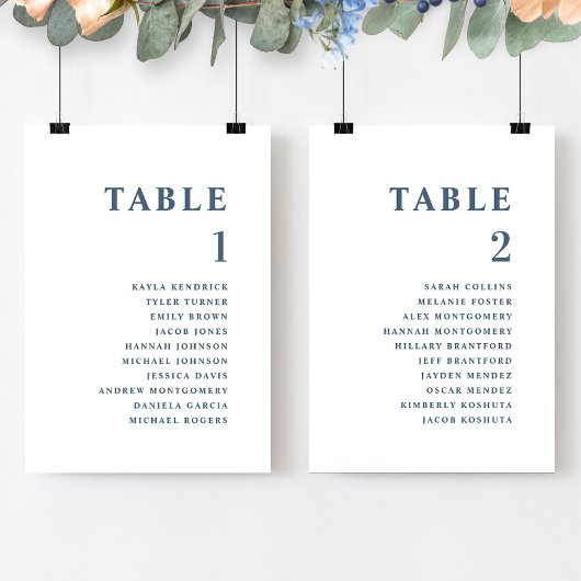 Cartes de plan de table minimales bleues avec noms
