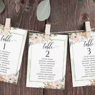 Cartes de plan de table rose et sauge avec noms de