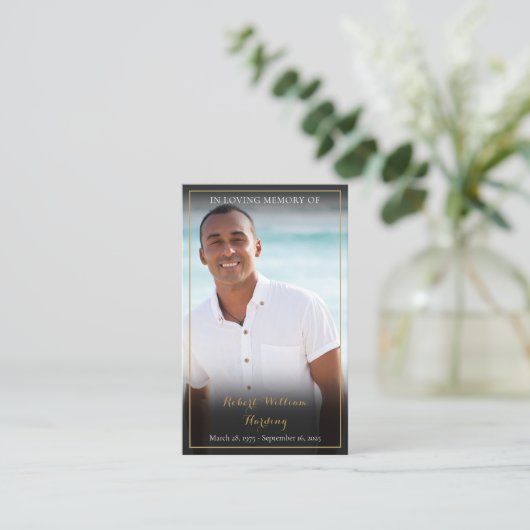 Cartes de prières commémoratives pour les funérail (Debout devant)