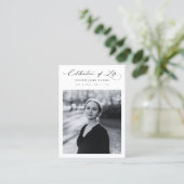 Cartes de prières funéraires pour le service commé (Debout devant)