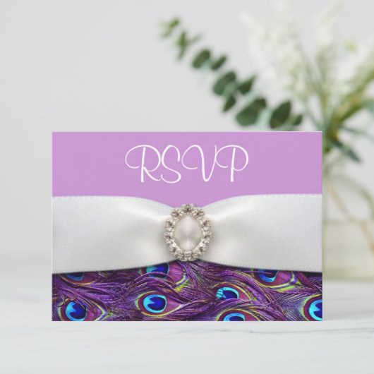 Cartes de réponse RSVP de mariage Peacock violet (Debout devant)