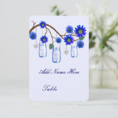 Cartes de table Fleurs bleues en bocaux Mason (Debout devant)