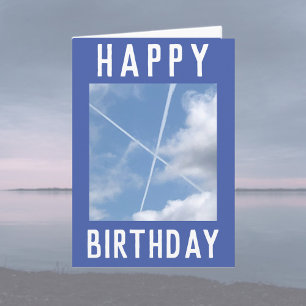 Cartes de traînées d'avion formant un Saltire dans