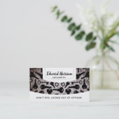 Cartes de visite de serrurier (Debout devant)