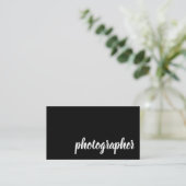 Cartes de visite simples à typographie noire moder (Debout devant)