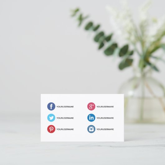 Cartes de visite simples pour expert en médias soc (Debout devant)