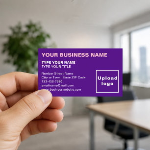 Cartes de visite violettes alignées à gauche