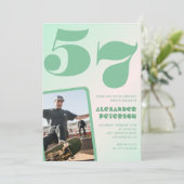 Cartes d'invitation 57ème anniversaire garçon phot (Debout devant)