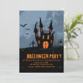 Cartes d'invitation à une soirée Halloween dans un (Debout devant)