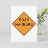 Cartes d'invitation avec panneau de signalisation (Debout devant)