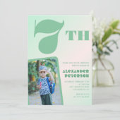 Cartes d'invitation d'anniversaire 7 ans vertes Ph (Debout devant)