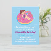 Cartes d'invitation d'anniversaire Fille sur radea (Debout devant)