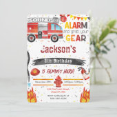 Cartes d'invitation de camion de pompiers (Debout devant)
