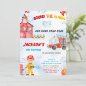 Cartes d'invitation de camion de pompiers modifiab (Debout devant)