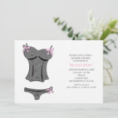 Cartes d'invitation de douche de lingerie moderne  (Debout devant)