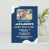 Cartes d'invitation pour les 23 ans Hommes Simple (Debout devant)