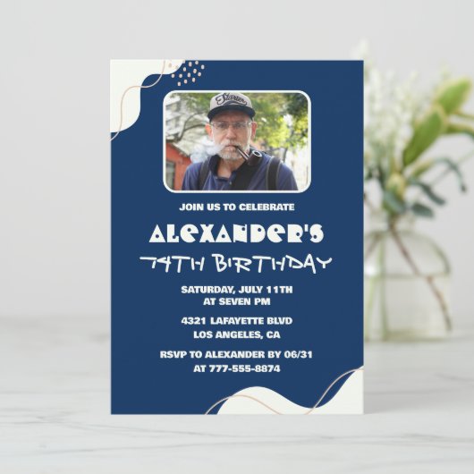 Cartes d'invitation pour les 74 ans Simple Men Pho (Debout devant)
