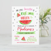 Cartes d'invitation pour une fête d'anniversaire s (Debout devant)