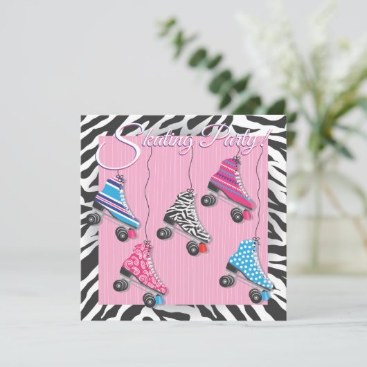 Cartes d'invitation pour une fête de patin à roule (Debout devant)