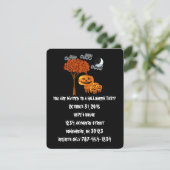 Cartes d'invitation pour une fête d'Halloween avec (Debout devant)