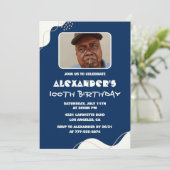 Cartes d'invitation simples pour 100e anniversaire (Debout devant)