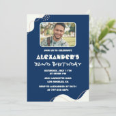 Cartes d'invitation simples pour les 32 ans Hommes (Debout devant)