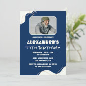 Cartes d'invitation simples pour les 77 ans Hommes (Debout devant)