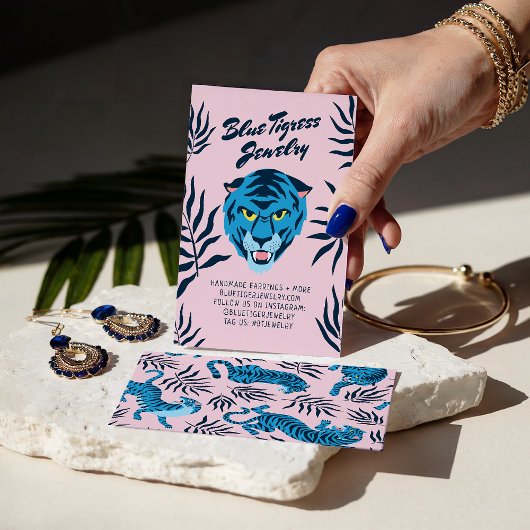 Cartes d'oreille cool de tigre bleu rose