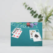 Cartes et jetons sur la table de pari (Debout devant)