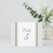 Cartes Numéro de table mariage Lemon Grey Damask (Debout devant)