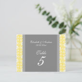 Cartes Numéro de table mariage Lemon Grey Damask (Debout devant)