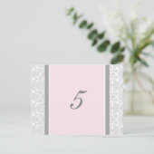 Cartes Numéro De Table mariage Rose Grey Damask (Debout devant)