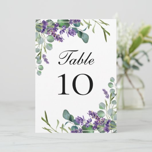 Cartes numérotées de table de mariage à la lavande (Debout devant)