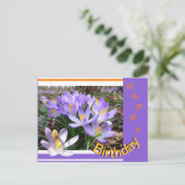 Cartes postales d'anniversaire Crocus avec Abeille (Debout devant)
