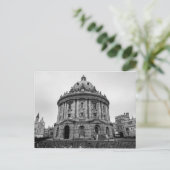 Cartes postales "Radcliffe Camera, Oxford" (Debout devant)