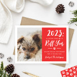 Cartes Pour Fêtes Annuelles 2022 Ruff Year Red Funny Chien photo<br><div class="desc">2022 a été une "année un peu moins rude" ! Ce carte photo de vacances à thème chien drôle dispose d'une photo de votre chiot adjacent au texte manuscrit moderne et texte personnalisé que vous pouvez personnaliser avec un message de vacances et de nouvelle année personnalisé, le nom de votre...</div>