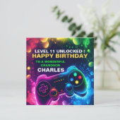 Cartes Pour Fêtes Annuelles Adolescent EDITABLE Anniversaire Jeu fils (Debout devant)