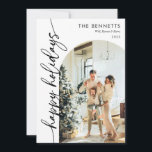 Cartes Pour Fêtes Annuelles Année Minimaliste Moderne En Revue Arc Photo<br><div class="desc">Célébrez la saison avec une carte de vacances "Modern Happy Holidays Year In Review". Ce design élégant présente un design épuré et contemporain qui met en évidence vos photos de famille préférées, ainsi qu'un résumé des moments mémorables de votre année. La typographie moderne et l'esthétique soignée créent un look élégant,...</div>