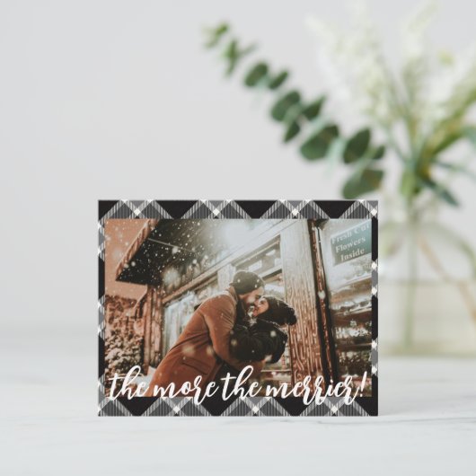 Cartes Pour Fêtes Annuelles Annonce de grossesse pour Noël en tartan noir (Debout devant)