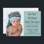 Cartes Pour Fêtes Annuelles Annonces de naissance de vacances d'hiver de Noël<br><div class="desc">La photo témoin pour ce faire-part a été prise par Lozano marial www.marianlozanophotography.com. Cette conception indique que "notre meilleur cadeau est venu au début de l'année !" dans une police de fête d'amusement. Personnalisez ce faire-part avec les coordonnées de vous nouveau venu. L'arrière - plan est un bleu mou avec...</div>