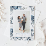 Cartes Pour Fêtes Annuelles Aquarelle Bleu Fleurs Heureux Hanoukka Photo<br><div class="desc">Heureux Hanoukka ! Envoyez des salutations chaleureuses à votre famille et à vos amis avec cette carte Hanoukka personnalisable. Il dispose d'une aquarelle motif de fleurs bleues. Personnalisez cette carte Hanoukka photo en ajoutant vos détails. Cette carte Hanoukka botanique est disponible dans une variété de cartons.</div>