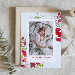 Cartes Pour Fêtes Annuelles Aquarelle rouge Fleurs de Noël Photo<br><div class="desc">Joyeuses vacances ! Envoyez un accueil et des souhaits de vacances à votre famille et à vos amis avec cette carte de vacances fleurie. Il présente une illustration aquarelle de fleurs rouges, aiguilles de pin et de verdure avec un arrière - plan bleu aqua clair. Personnalisez en mettant en vedette...</div>