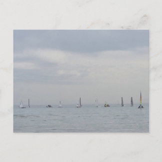 Cartes Pour Fêtes Annuelles Bateaux de course de yacht en ligne