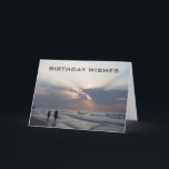 CARTES POUR FÊTES ANNUELLES BEACH ANNIVERSAIRE SOUHAITE POUR LE MEILLEUR ENCOR<br><div class="desc">CE COUPLE SUR LA PLAGE ENVOIE DES SOUHAITS D'ANNIVERSAIRE POUR LE "MEILLEUR ENCORE"</div>