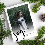 Cartes Pour Fêtes Annuelles Beaucoup de joie Vacances Photo Noël Floral Botani<br><div class="desc">Célébrez la saison avec cette belle carte avec votre photo avec le mot écrit à la main JOY. L'arrière dispose d'un motif botanique aquarelle et de la couleur de votre choix. Moderne et audacieux,  mais simple et classique - la carte parfaite pour offrir la joie des vacances.</div>