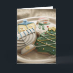 Cartes Pour Fêtes Annuelles Biscuits de Noël et de Hanoukka de plat,<br><div class="desc">AssetID : 200486001-001/{} de Thomas Northcut/biscuits de Noël et de Hanoukka de plat, </div>