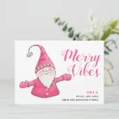 Cartes Pour Fêtes Annuelles Blanc et rose mignon Gnome Joyeux Vibes Noël (Debout devant)