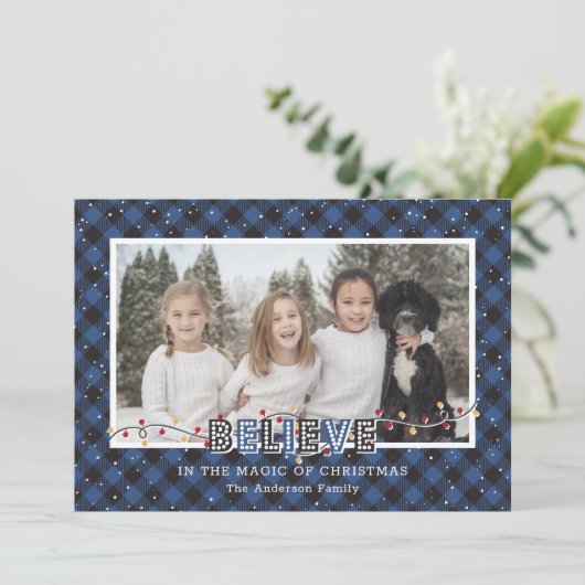 Cartes Pour Fêtes Annuelles Bleu Buffalo Plaid Neige Croire Photo (Debout devant)