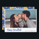 Cartes Pour Fêtes Annuelles Boho Botanical Simple Script Photo Happy Hanoukka<br><div class="desc">Simple Boho Modern Script Happy Hanoukka Photo Holiday Card avec dos botanique en bleu et jaune</div>