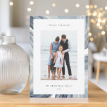 Cartes Pour Fêtes Annuelles Bordure d'agneau glacé | Hanoukka Photo<br><div class="desc">Envoyez vos salutations Hanoukka à vos amis et à votre famille avec nos élégants cartes photos. Conçue pour accueillir une seule photo verticale ou portrait, la carte est dotée d'une bordure de tranche d'agate géode aquarelle en bleu clair moody. Personnalisez avec votre salutation Hanoukka personnalisée et votre(s) nom(s) de famille....</div>